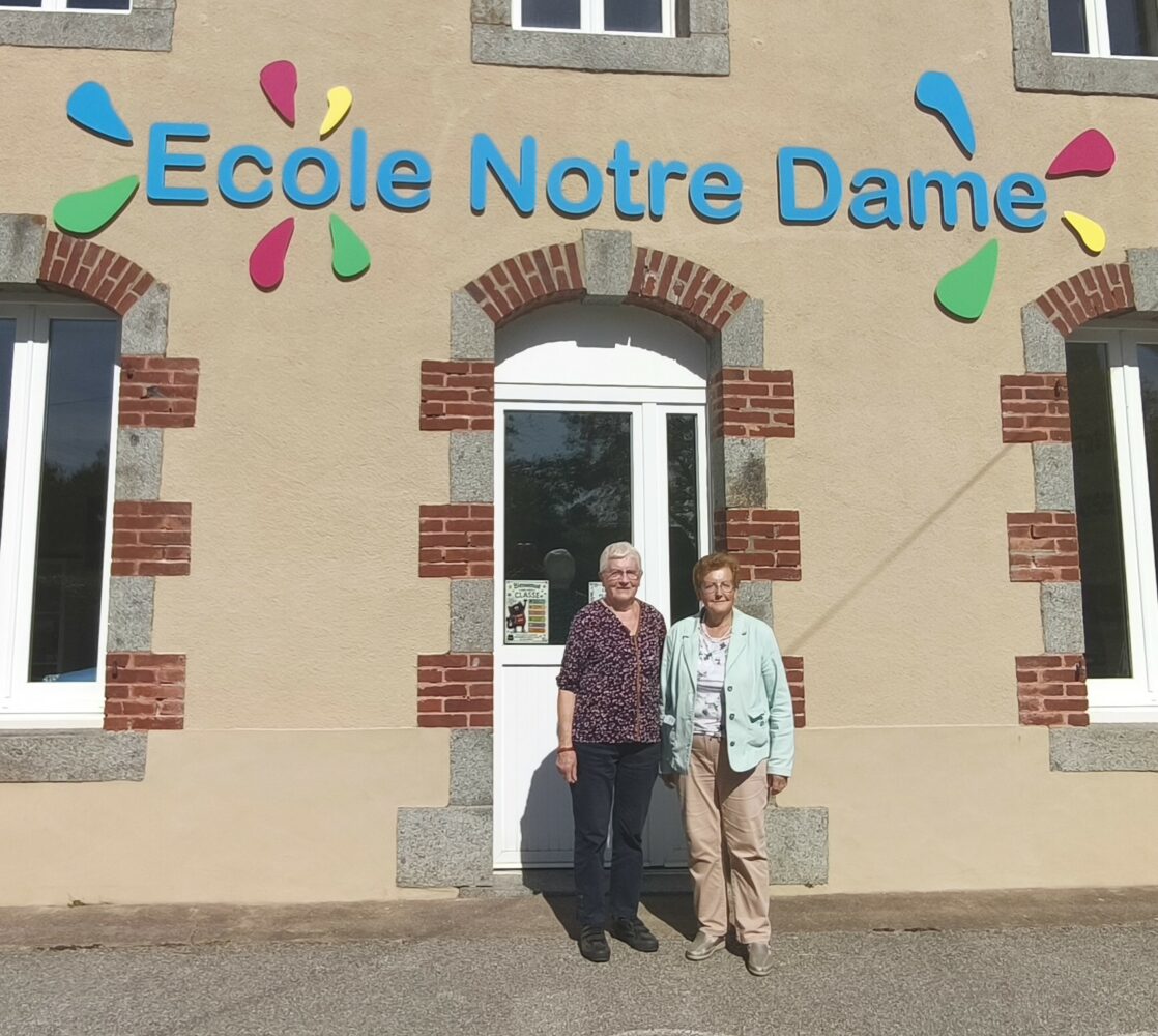 Visite nostalgique d’anciennes élèves de 1944 et 1947